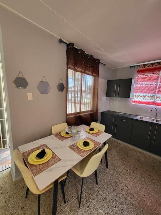 Welcome To Our Cozy Apartment! Willemstad Exterior foto